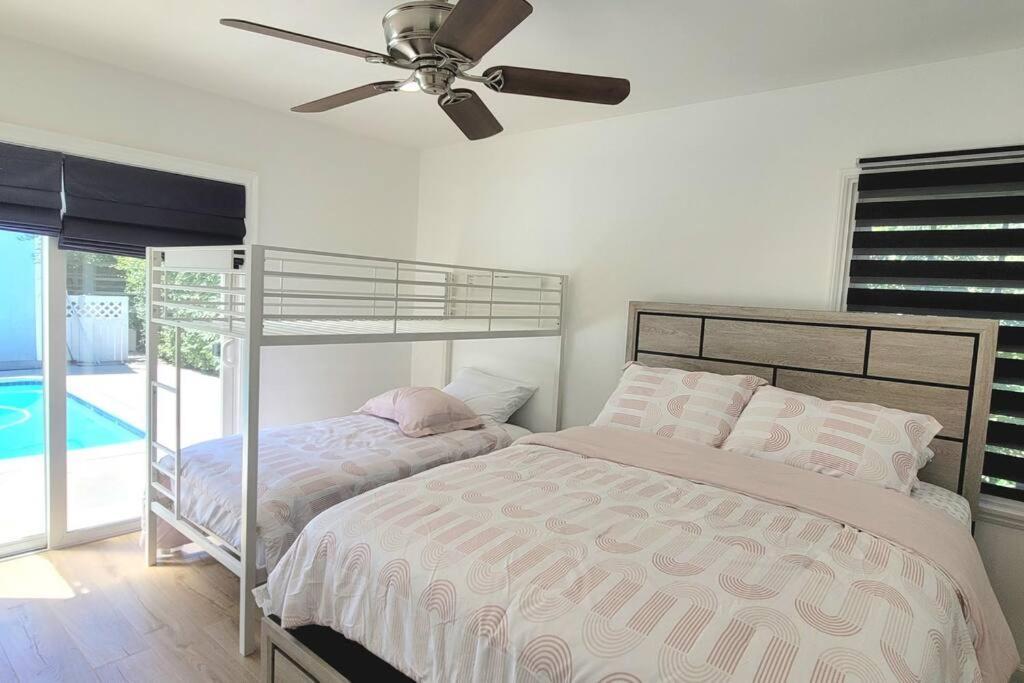 فيلا Newly Furnished Pool House لوس أنجلوس المظهر الخارجي الصورة